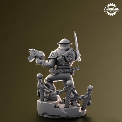 Commander - Sunclaw Regiment