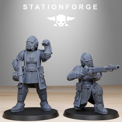 RoyalGuard Patrol - Set of 10