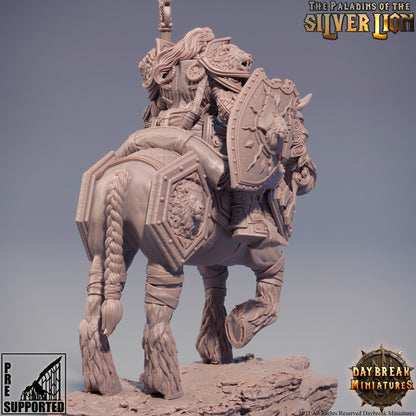 Paladins of the Silver Lion - Grand Pretresse Salome du Lion d'Argent